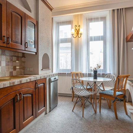 Aparthotel Maargick Краков Экстерьер фото